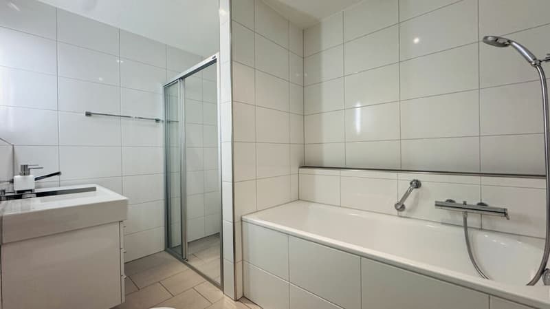 4.5-Zimmer-Maisonette mit Balkon, 2 Nasszellen, 2 Tiefgaragenplätzen, Waschturm und Keller (11)