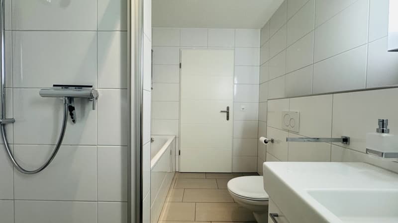 4.5-Zimmer-Maisonette mit Balkon, 2 Nasszellen, 2 Tiefgaragenplätzen, Waschturm und Keller (14)