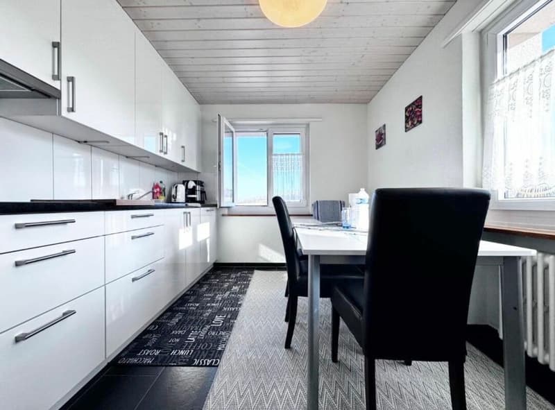 4.5-Zimmer-EFH mit 580 m²Grundstück, Garage & viel Potenzial (4)