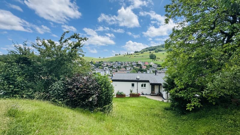 Freistehendes 5-Zimmer-EFH mit Garage, Vorplatz, Balkon, Garten und schöner Aussicht (21)
