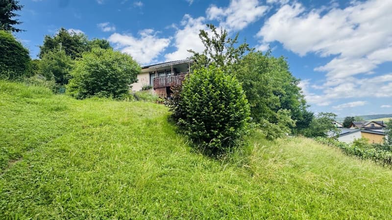 Freistehendes 5-Zimmer-EFH mit Garage, Vorplatz, Balkon, Garten und schöner Aussicht (23)