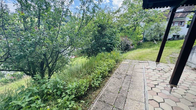 Freistehendes 5-Zimmer-EFH mit Garage, Vorplatz, Balkon, Garten und schöner Aussicht (25)