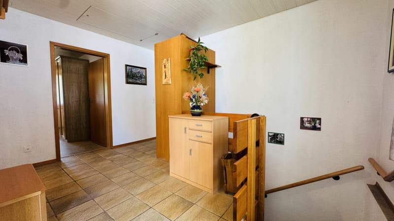 Freistehendes 5-Zimmer-EFH mit Garage, Vorplatz, Balkon, Garten und schöner Aussicht (18)