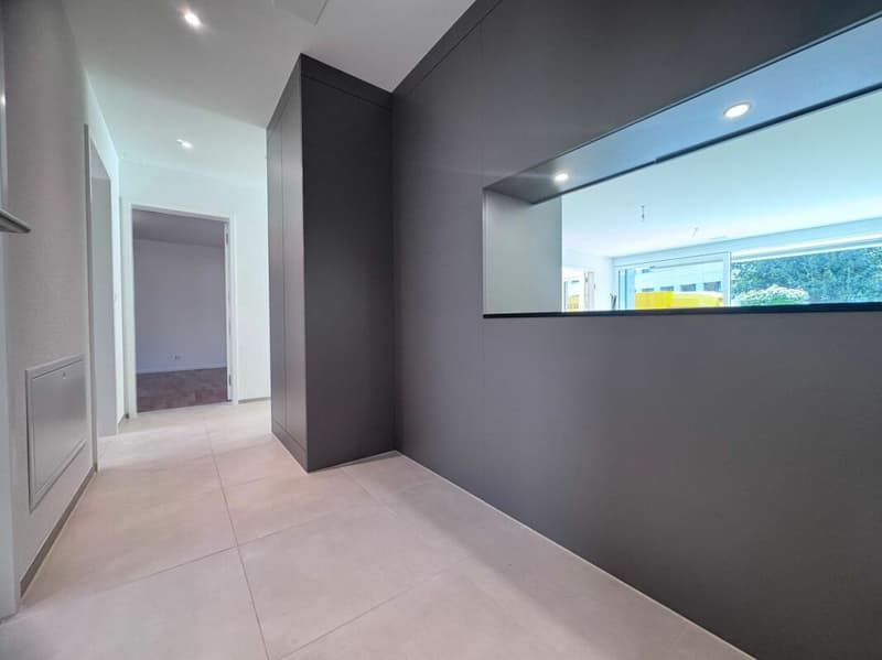 Exklusive moderne 4.5-Zimmer-Wohnung mit grosser Terrasse & Waschturm (13)
