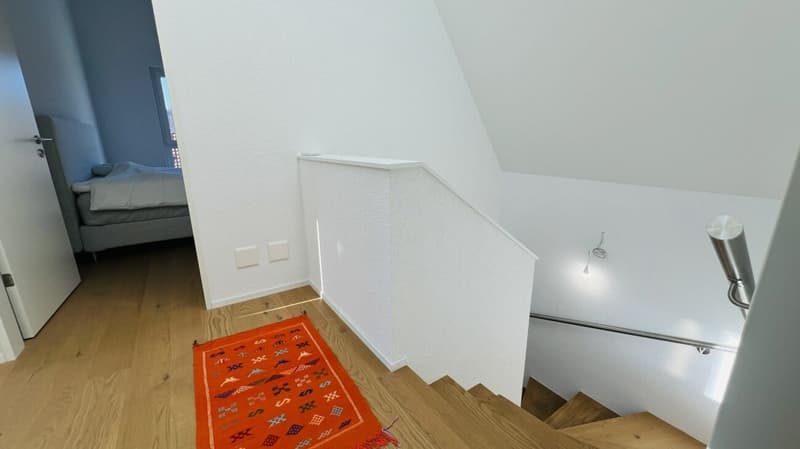 Modernes 5.5-Zimmer-Neubau-Einfamilienhaus mit 2 Bädern, Carport, Parkplatz & Garten in Duggingen (10)