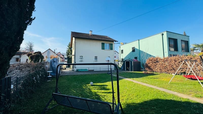 EFH mit bewilligtem Doppelhaus-Projekt - renovieren, ausbauen oder neu bauen (1)