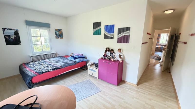 Grosszügiges Doppeleinfamilienhaus mit Garten, Garagenbox und Ausbaupotenzial (12)