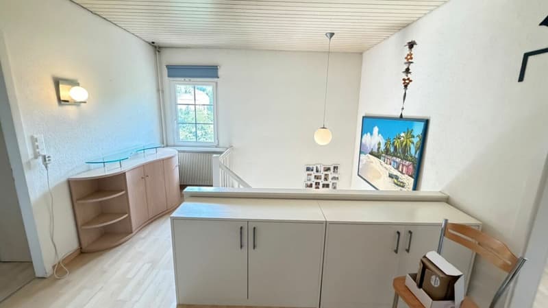 Grosszügiges Doppeleinfamilienhaus mit Garten, Garagenbox und Ausbaupotenzial (11)