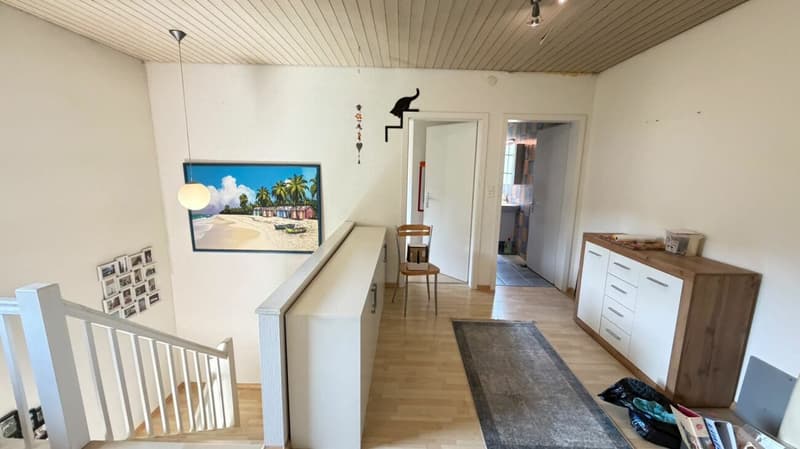 Grosszügiges Doppeleinfamilienhaus mit Garten, Garagenbox und Ausbaupotenzial (10)