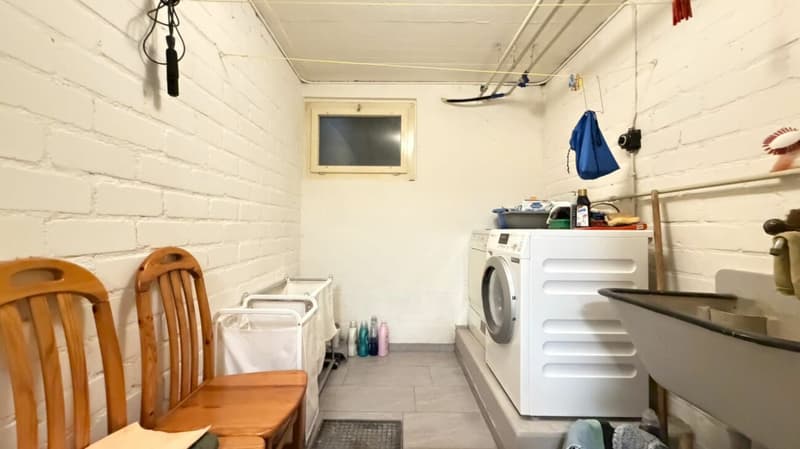 Grosszügiges Einfamilienhaus mit Garage, viel Platz und schönem Raumangebot (15)