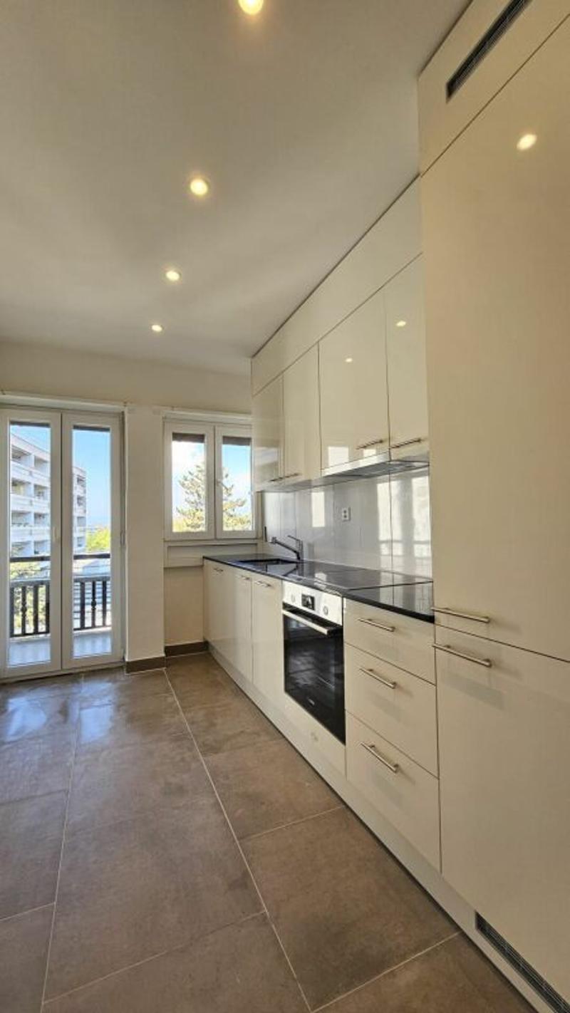 Grosszügige, sanierte 2.5-Zimmerwohnung mit Balkon, Waschturm & Keller - ohne Lift, in Basel (3)