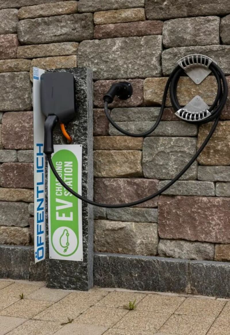 SMART HOME 5.5-7.5-DEFH MIT PV-ANLAGE, KLIMA, 4 E-AUTO-LADESTATIONEN UND MODERNSTER TECHNIK (22)
