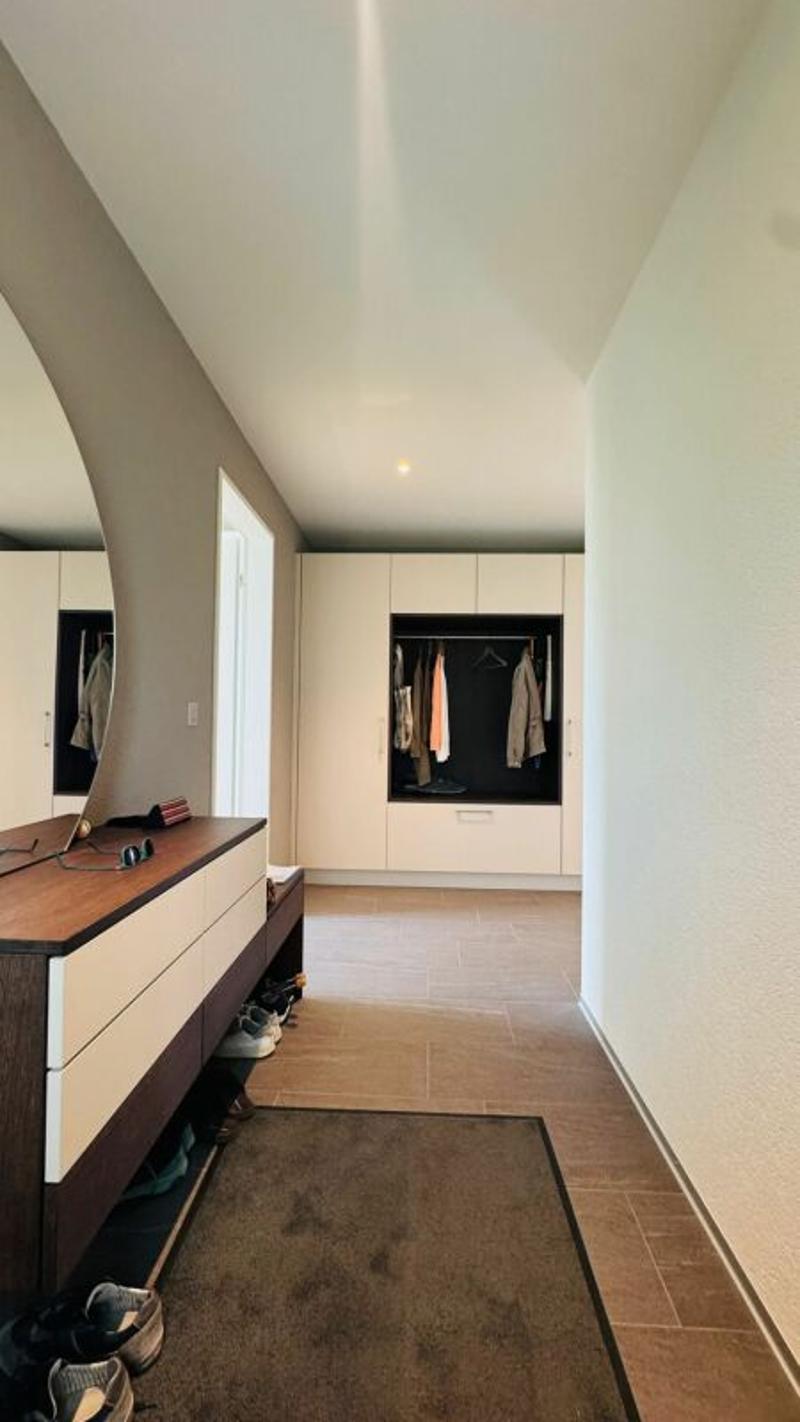 Neuwertige 5.5-Zimmer-Attikawohnung mit grosser Terrasse, 2 Nasszellen und 3 AEHP (18)