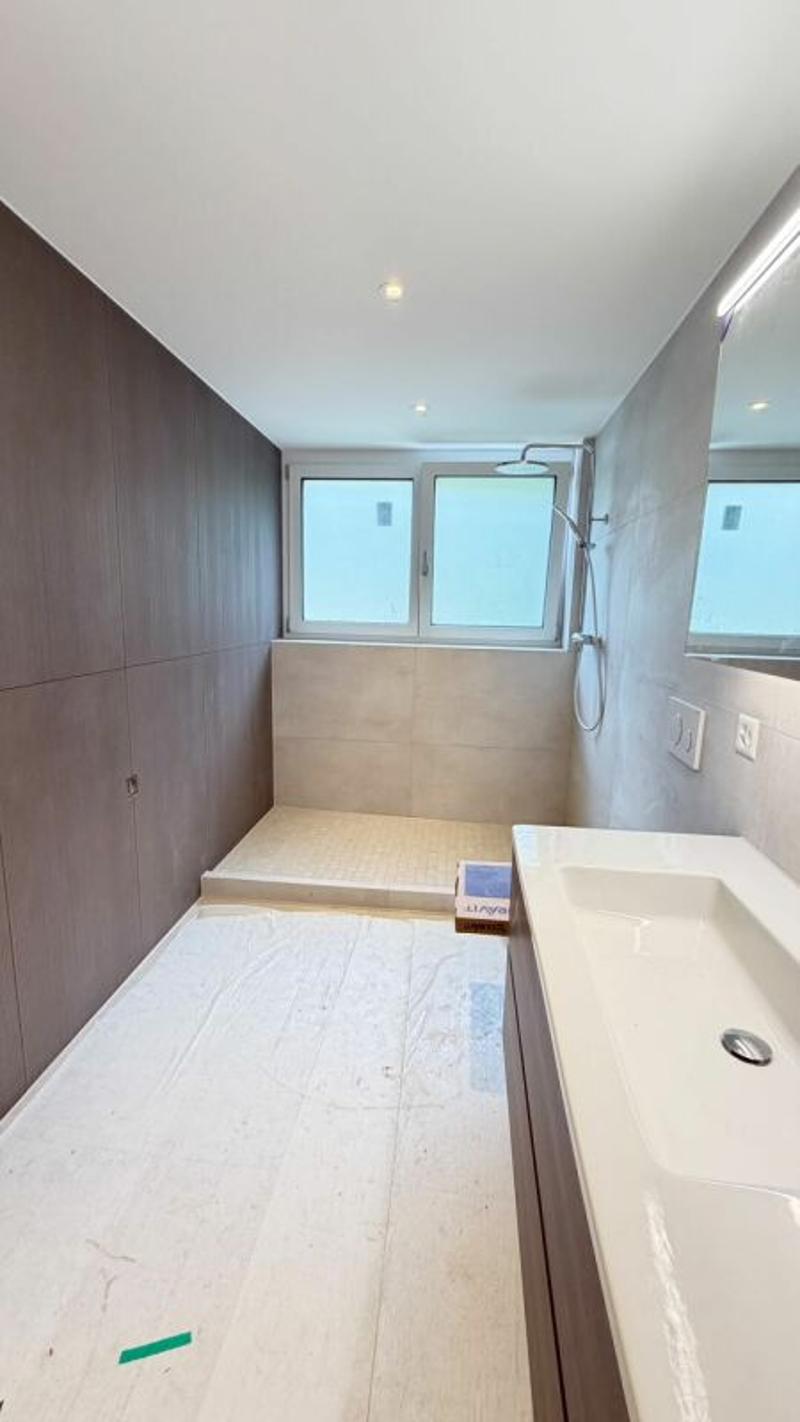 Neu ausgebaute 3.5-Zimmer-Wohnung inklusive 1 PP  in Oberwil (5)