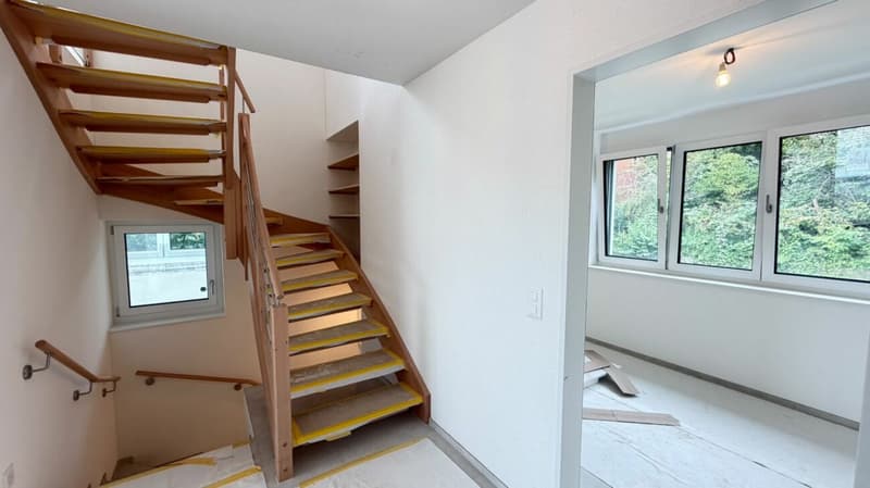 Neu ausgebaute 4.5-Zimmer-Maisonettewohnung in Oberwil inklusive 1 PP (6)