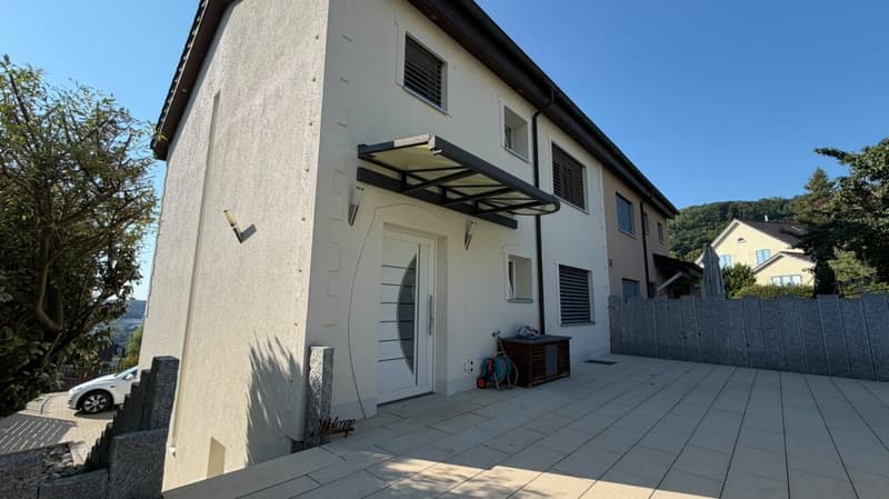 Neuwertiges Familienhaus mit traumhafter Aussicht Umfassend saniert - Vielseitig nutzbar - Familienfreundliche Lage (25)