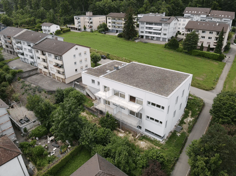 Neurenovierte 4.5-Zimmerwohnung im 1. OG - Einziehen & Wohlfühlen! (8)