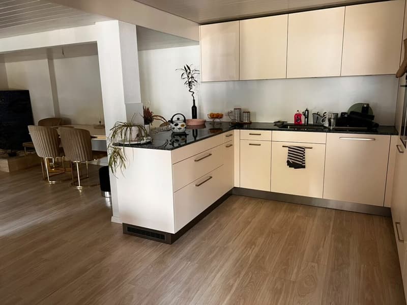 Grosszügige 3.5-Zimmer-Wohnung mit Garage & Top-Verkehrsanbindung in Othmarsingen (6)