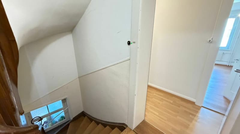 Einfache 3.5-Zimmer-Wohnung mit Balkon und Kellerabteil (9)