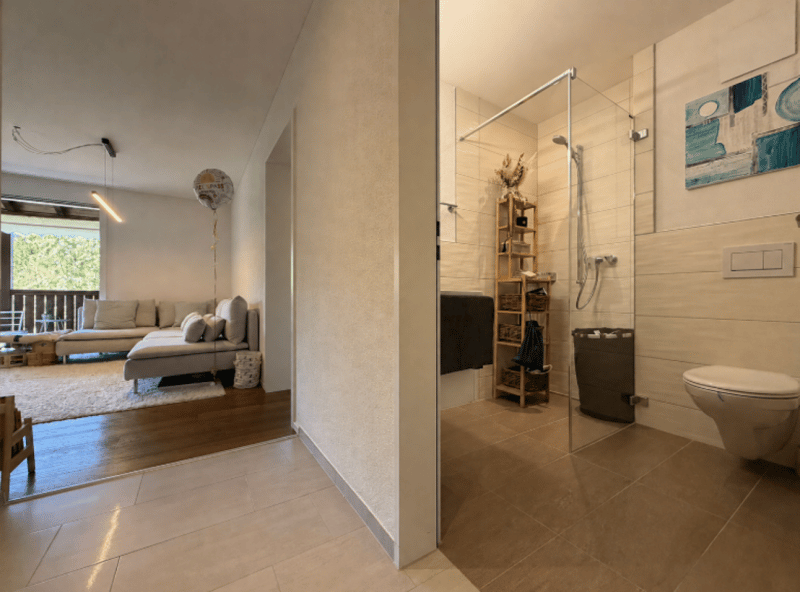 Moderne 4.5-Zimmer-Wohnung mit Balkon und Blick ins Grüne (7)