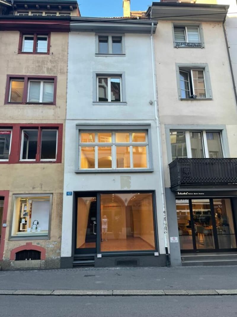 EXKLUSIVES GEWERBELOKAL AN AAA-LAGE - NUR WENIGE SCHRITTE VOM BARFÜSSERPLATZ (3)
