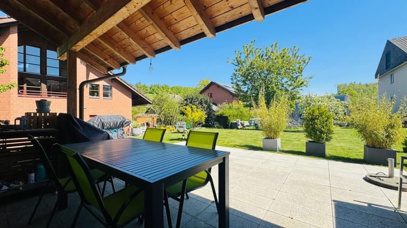 4.5-Zimmer-Eckreihenhaus mit Garten, Garage, Parkplatz & Pizzaofen in Giebenach (17)