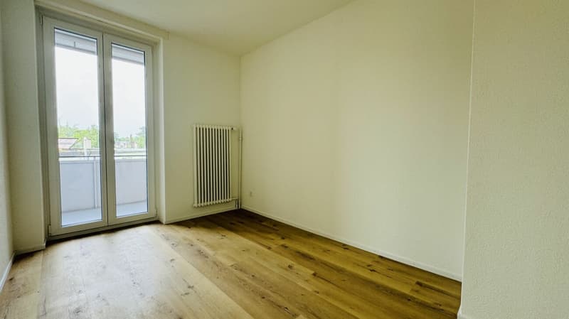 Wunderschöne neuwertige 3.5-Zimmerwohnung (w5) mit Balkon, eigener Waschmaschine, Kellerabteil (ohne Lift) (5)