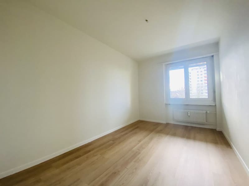Nachmieter per sofort gesucht -genütliche 3.5-Zimmerwohnung mit Balkon (6)