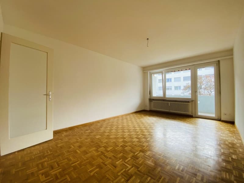 Gepflegte 1.5-Zimmerwohnung mit Lift und Balkon (1)