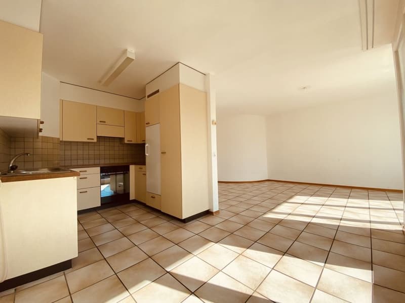 3.5-Zimmerwohnung mit Balkon, eigenem Waschturm, Keller und Veloraum (3)