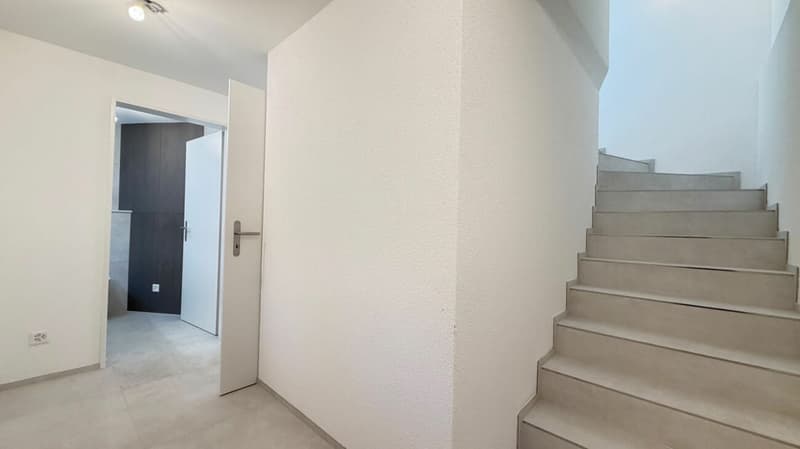 Ihr Gartenglück in Oberwil - mit Wintergarten, Privatgarten und Aussenparkplatz (11)