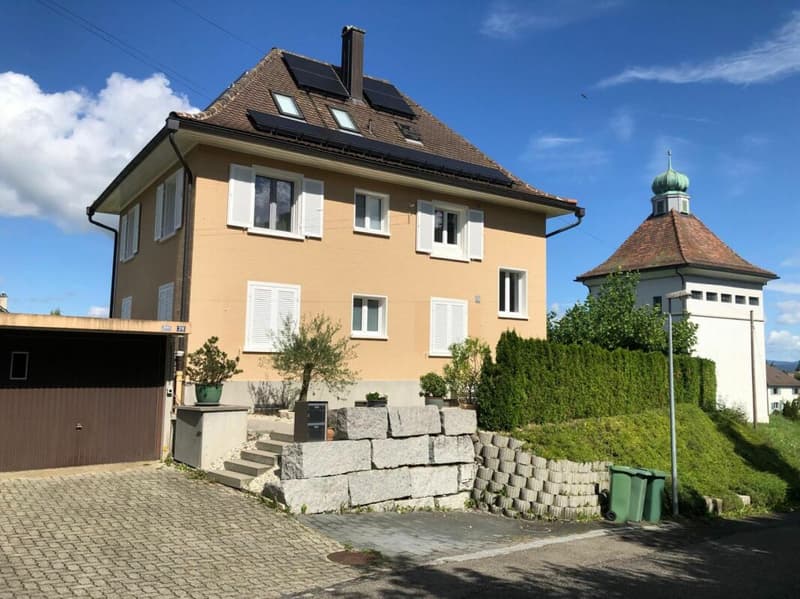 Wohnen mit Weitblick über dem Bodensee, 2 Wohneinheiten, 3 Bädern und Garage (3)