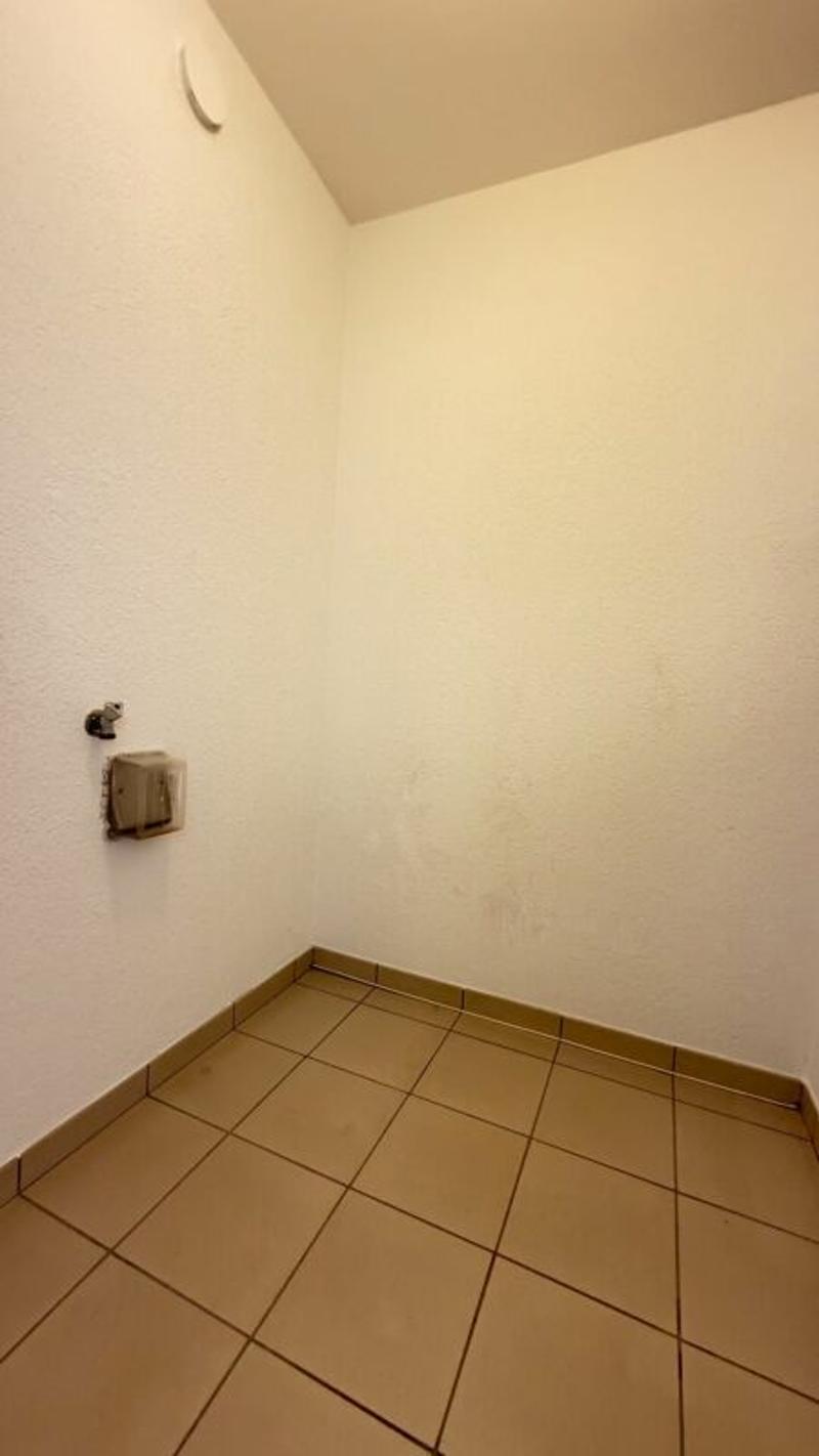 2.5-Zimmer-Eigentumswohnung mit Balkon und Lift in Basel (10)