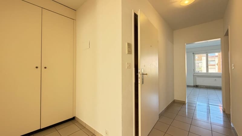 2.5-Zimmer-Eigentumswohnung mit Balkon und Lift in Basel (6)