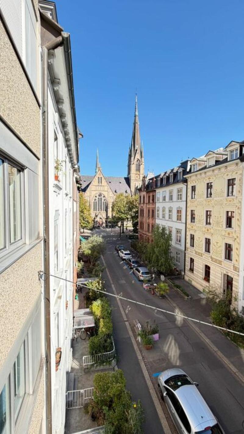 2.5-Zimmer-Eigentumswohnung mit Balkon und Lift in Basel (13)