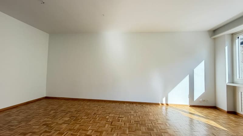 2.5-Zimmer-Eigentumswohnung mit Balkon und Lift in Basel (8)