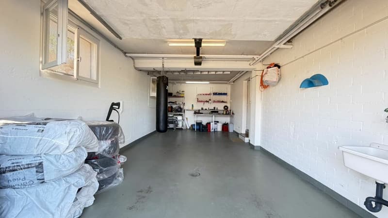 VIEL PLATZ, SONNE & WEITSICHT - 4.5-ZIMMER-EFH MIT 580 M² GRUNDSTÜCK & GROSSER GARAGE (25)
