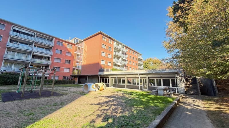 Grosszügige 5.5-Zimmer-Wohnung mit Balkon & Tiefgarage (1)