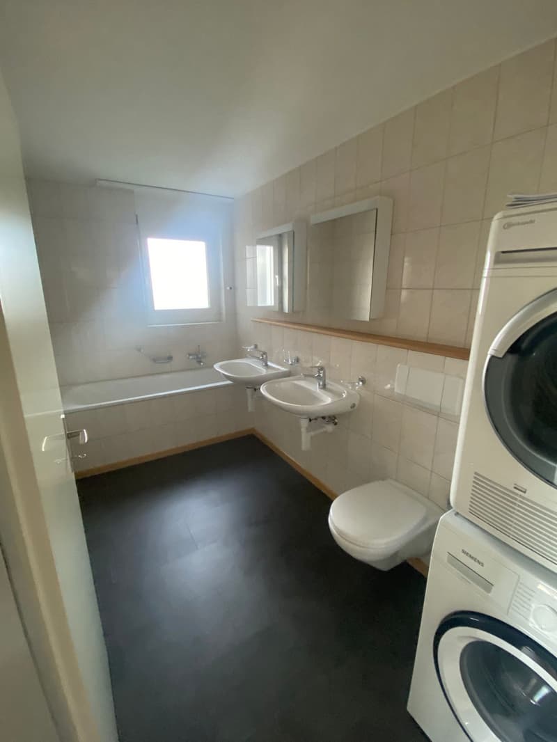 Attraktive 3.5 Zi-Wohnung im Naherholungsgebiet (7)