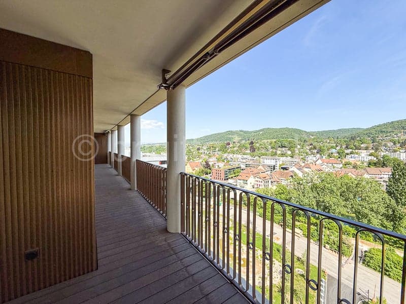 Exklusive Maisonette-Einheit mit hochwertigem Innenausbau und traumhafter Panoramaaussicht (4)