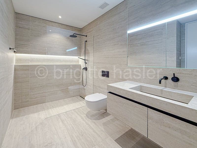 Exklusive Maisonette-Einheit mit hochwertigem Innenausbau und traumhafter Panoramaaussicht (9)