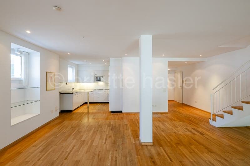 4.5-Zimmer-Maisonette-Wohnung in historischem Gebäude (saniert) im Ortskern von Riehen (5)