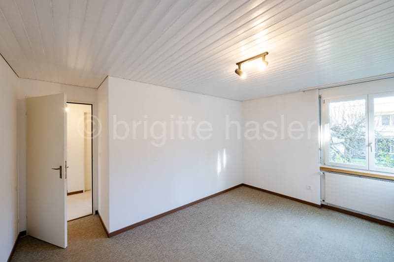 Gepflegtes Doppel-EFH in ruhigem, familienfreundlichem Quartier (7)
