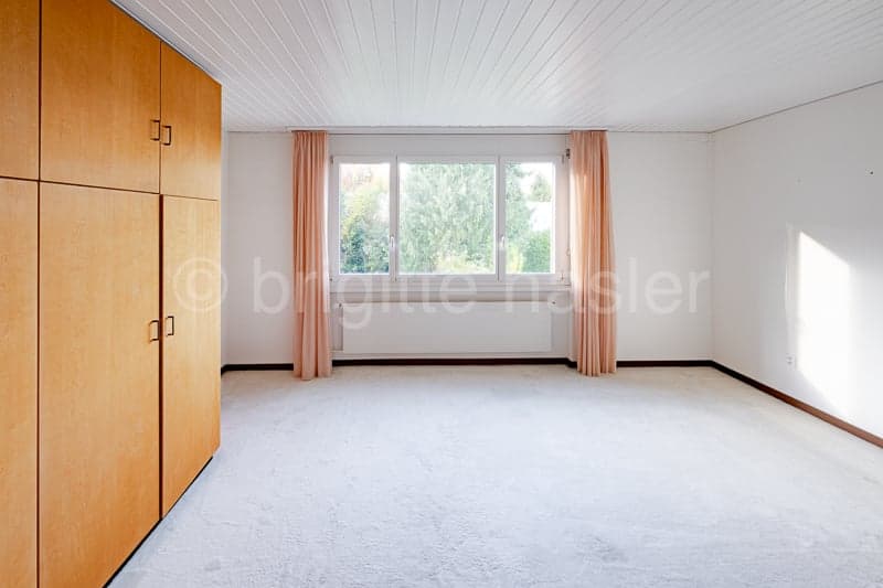Gepflegtes Doppel-EFH in ruhigem, familienfreundlichem Quartier (8)