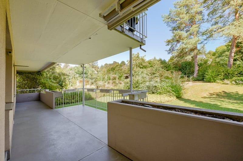 6.5-Zi-Eigentumswohnung mit grossem Garten an familienfreundlicher Wohnlage (3)