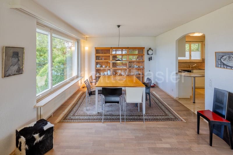 Sehr gepflegtes 6.5-Zimmer-Einfamilienhaus an hervorragender Wohn- und Aussichtslage (7)