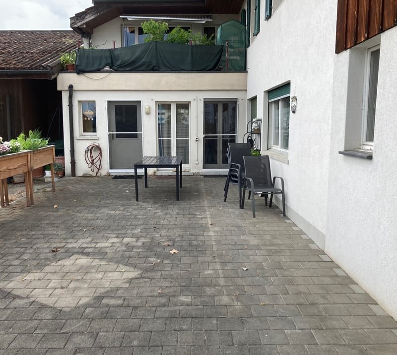 Geräumige 5.5-Zimmer-Wohnung im Herzen von Niederbuchsiten (11)