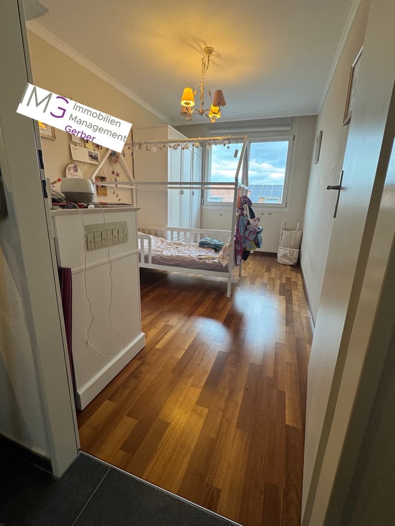 Mint-condition apartment with private laundry room (7)