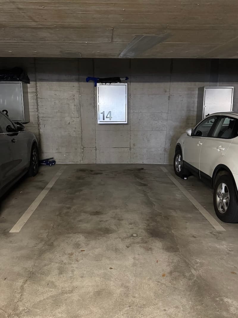 Moderne, neuwertige 3.5 Zimmer Etagenwohnung mit separater Waschküche (19)