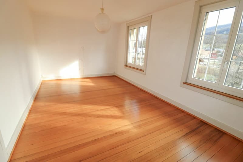 8.5-Zi-Haus, auch als Mehrgenerationenhaus nutzbar, auf 1'441 m2 Land mit Baulandreserve (11)
